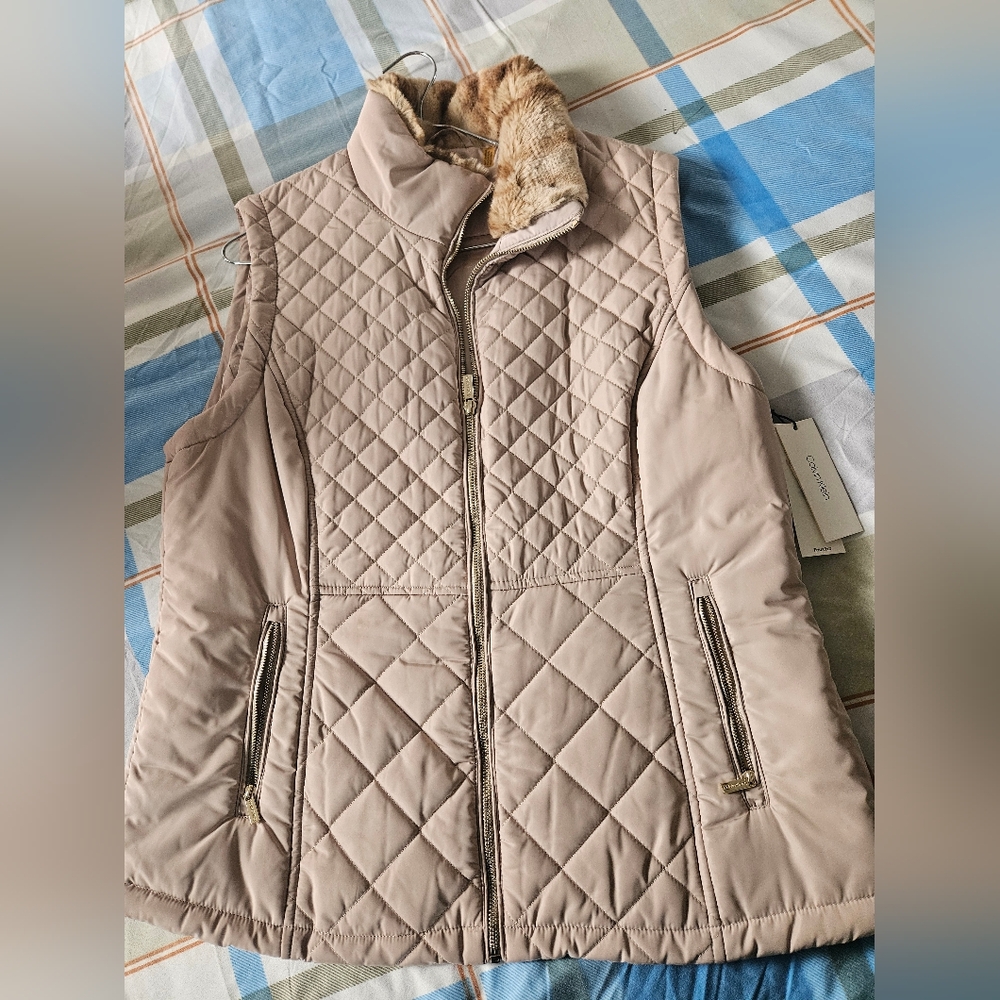 Quilted Beige Vest with Faux Fur Collar NWT